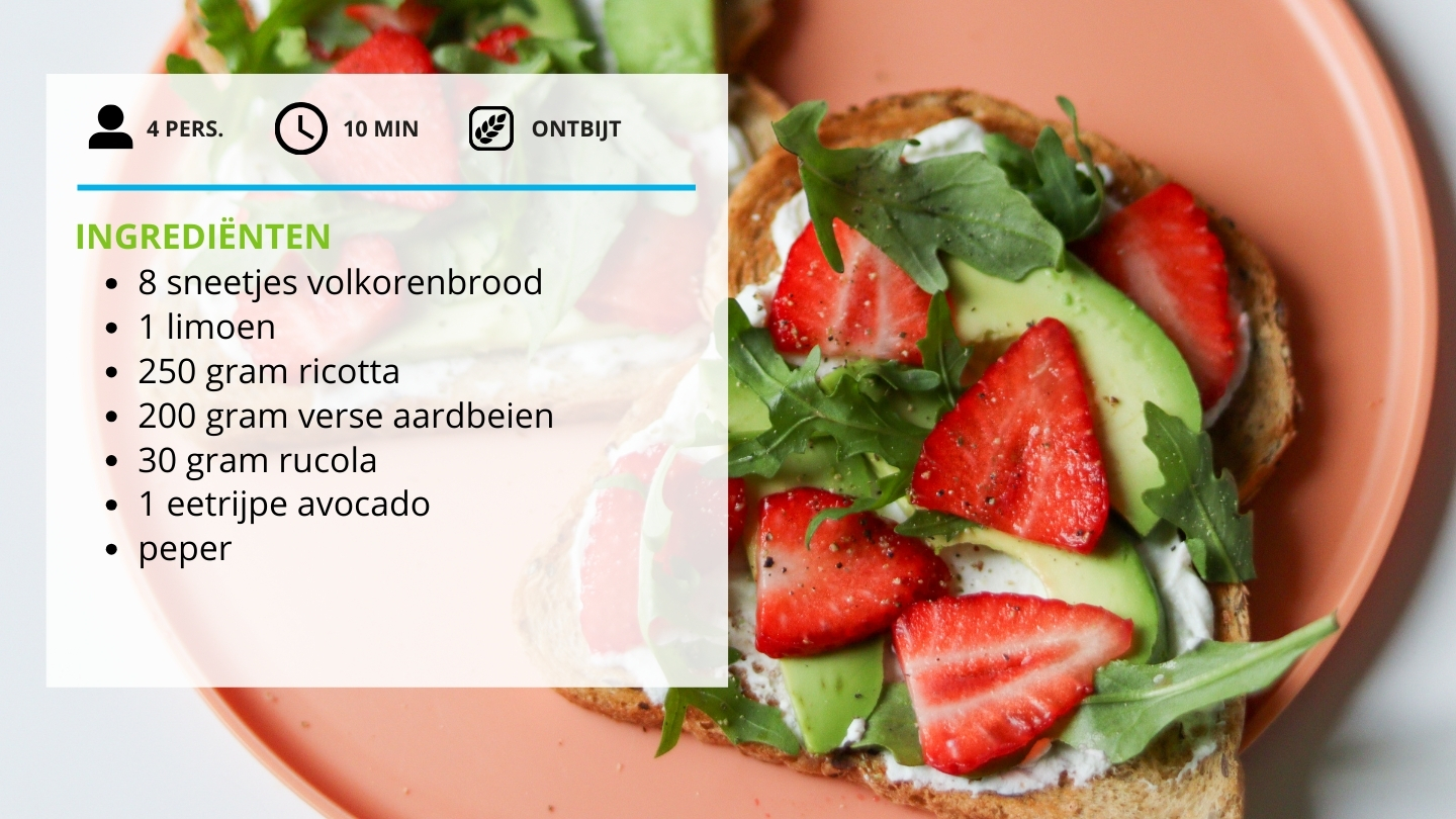 Ingrediënten volkoren toast aardbei